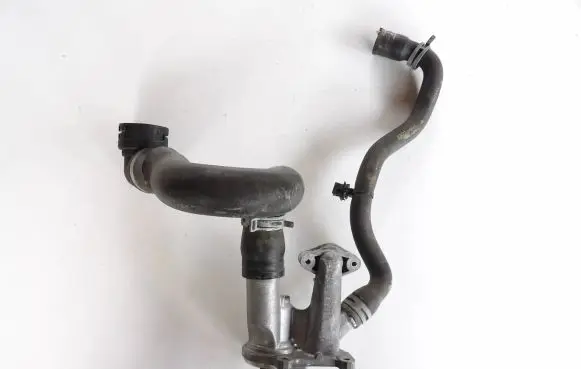 Thermostat/thermostat housing