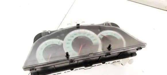 Toyota Corolla Verso AR10 Speedometer (instrument cluster) 838000F090