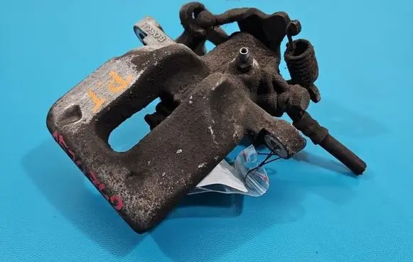 Toyota Auris 150 Rear brake caliper IMPRK1520742