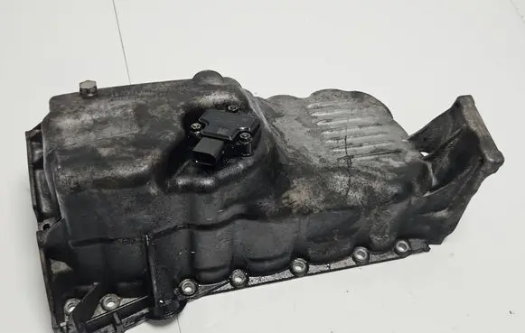BMW 5 E60 E61 Oil sump 7803071 13992010