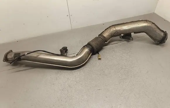 Audi A4 S4 B9 Muffler pipe connector clamp 