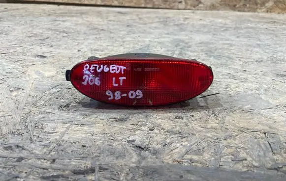 Peugeot 206 Rear fog light 00-4005 S2505P042-I