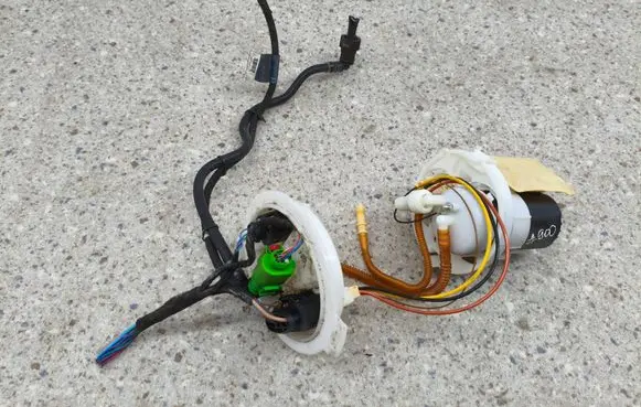 Audi A5 In-tank fuel pump 8W0919087J A2C85415000