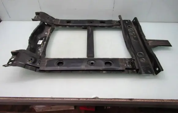 Honda HR-V Fuel tank mounting bracket 