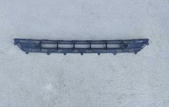 Volvo XC40 Front bumper lower grill 31449342 S3DHA