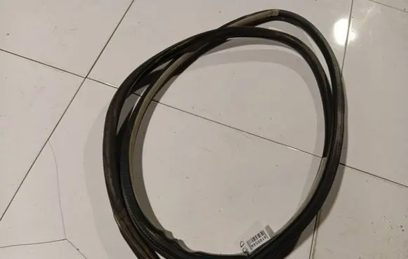 Audi A3 S3 8P Rubber seal front coupe door 
