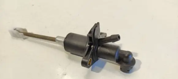 Skoda Octavia Mk1 (1U) Clutch master cylinder 1J1721388A