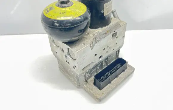 Mercedes-Benz E W211 ABS Pump 0265250143 A0084313912