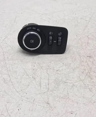 Opel Corsa F Light switch 