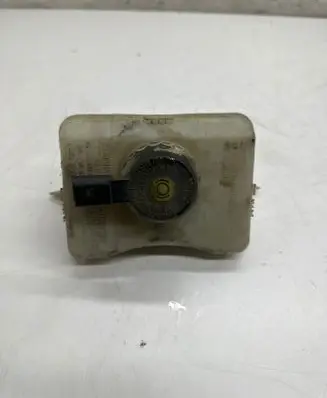 Audi A7 S7 4G Brake fluid reservoir 8K0611301A