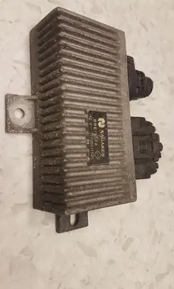 Renault Scenic I Glow plug pre-heat relay 7700111525