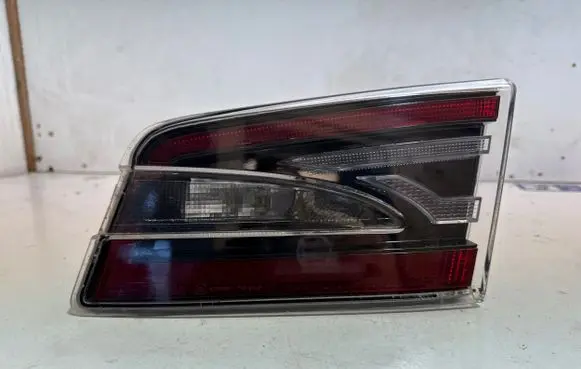 Tesla Model S Tailgate rear/tail lights 00134116 00134114 6005924BU