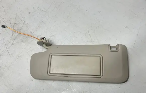 Opel Astra J Sun visor