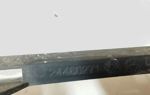 Opel Astra H Front bumper lower grill 24460271 875768702