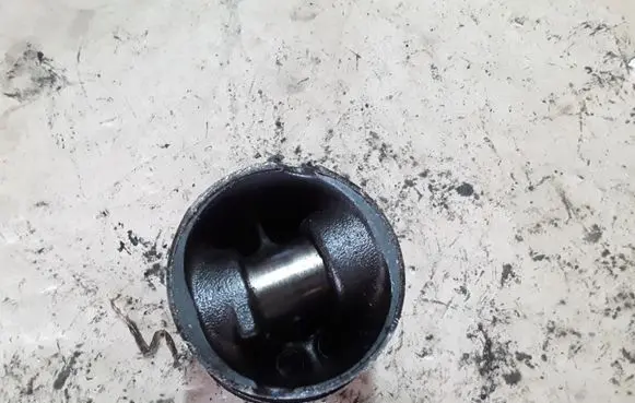 Citroen C6 Piston H268X