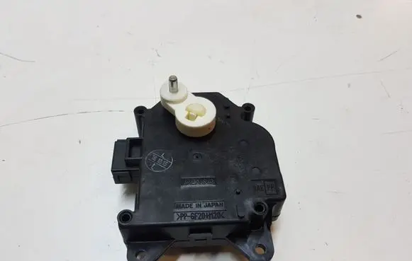 Lexus IS 220D-250-350 A/C air flow flap actuator/motor 0638000171