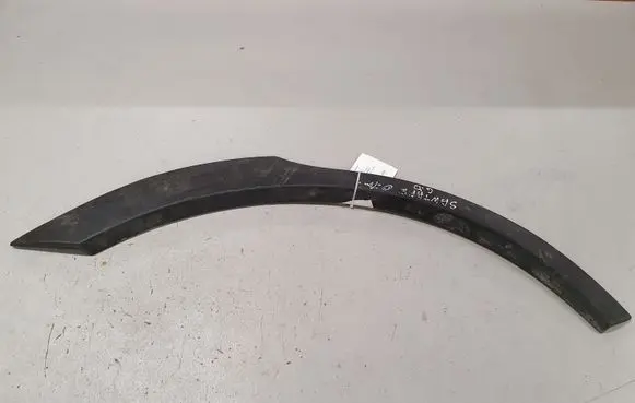Hyundai Santa Fe Fender trim (molding) E84202B000