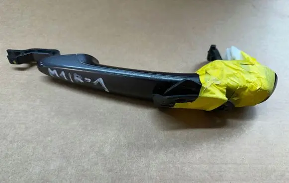 BMW 3 E90 E91 Loading door exterior handle/bracket 183764