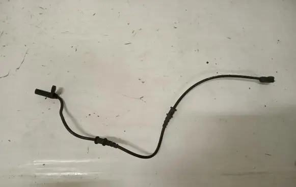 Mercedes-Benz C W203 ABS brake wheel speed sensor A2035400417