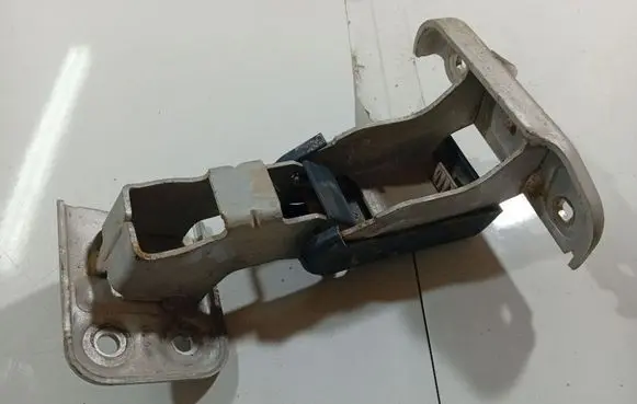 Peugeot Expert Tailgate/trunk/boot hinge 