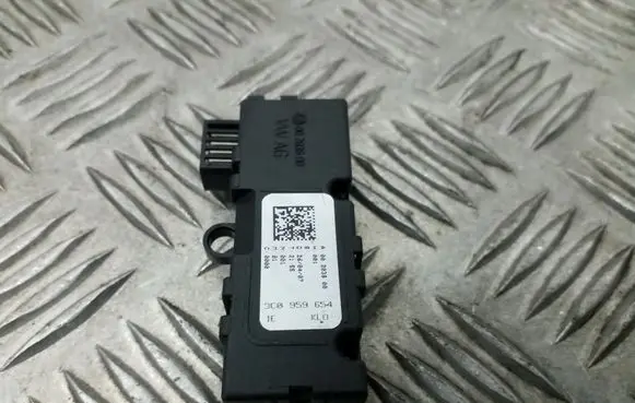 Volkswagen PASSAT B6 Steering angle sensor 3C0959654