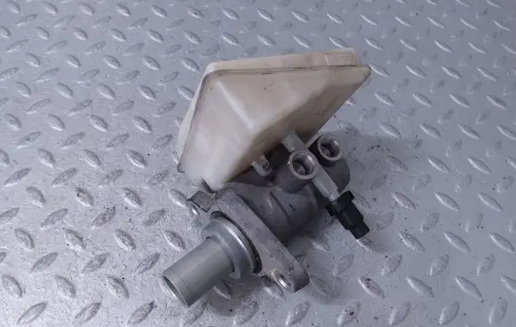 Ford S-MAX Master brake cylinder 1731721 1846215 6G912C246AB