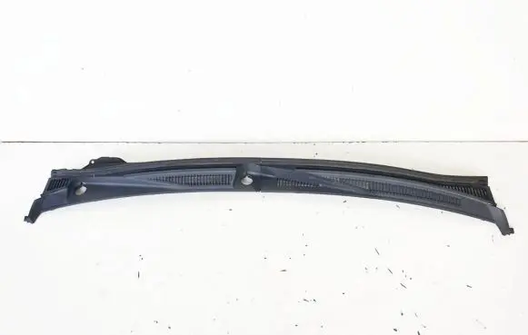 Suzuki Grand Vitara II Wiper trim