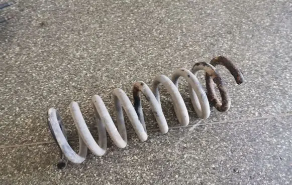 Mercedes-Benz C W202 Rear coil spring