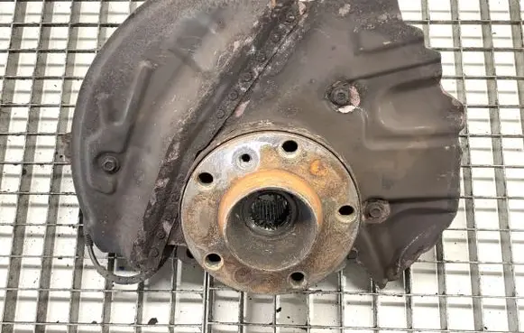 BMW X5 E53 Front wheel hub spindle knuckle