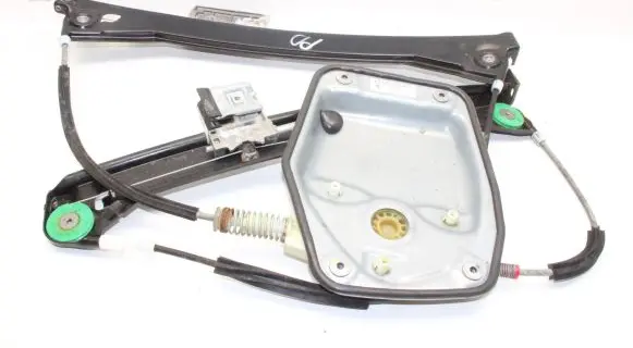 Volkswagen Scirocco Front door window regulator with motor 1K8837462G 1K8837402L