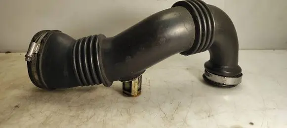 Volvo V50 Air intake hose/pipe 9656953680