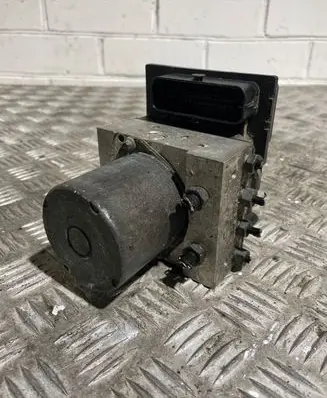 Audi A4 S4 B8 8K ABS Pump 8K0907379AK 9275K0268