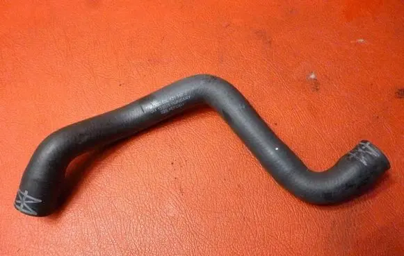 Audi Q5 SQ5 Engine coolant pipe/hose 03L121157J