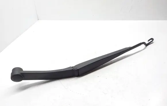 Hyundai Genesis Front wiper blade arm HENCAR7617677305