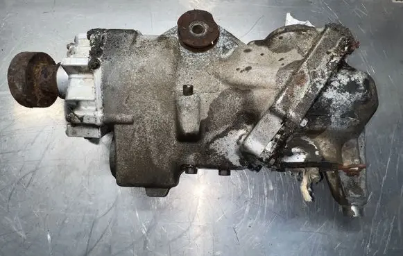 Volvo XC90 Rear differential 08689633