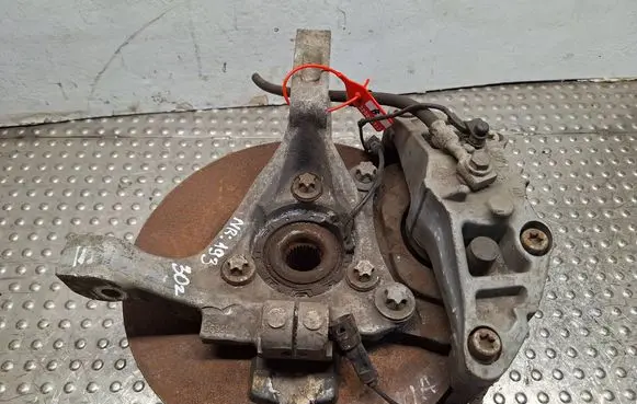 Opel Vectra C Front wheel hub spindle knuckle S25056193 6698L