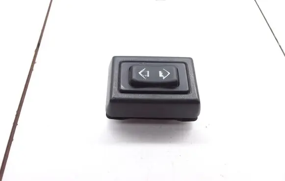 Land Rover Discovery Electric window control switch 2914