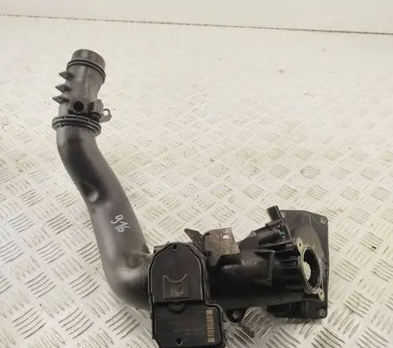 Mercedes-Benz E W212 Intercooler hose/pipe A6510901542