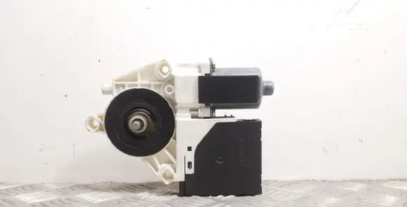 Audi TT TTS Mk2 Front door window regulator motor 8J7959802E