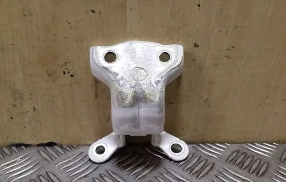 Opel Antara Rear door upper hinge
