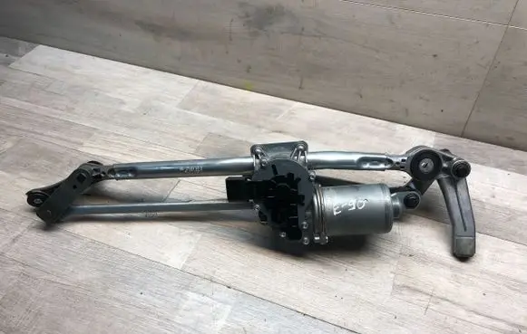 BMW 3 E90 E91 Front wiper linkage 7826304 9591