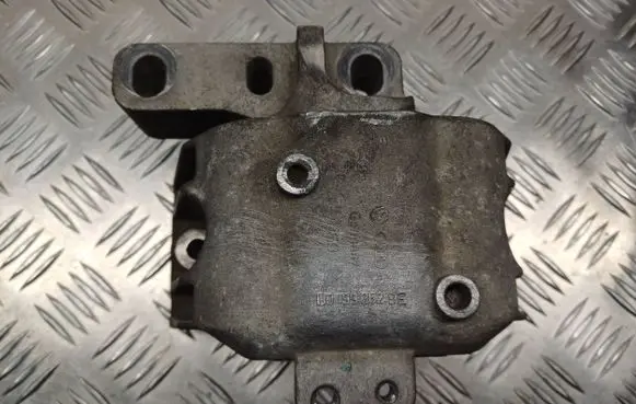 Audi A3 S3 8L Engine mount bracket 1J0199262BE