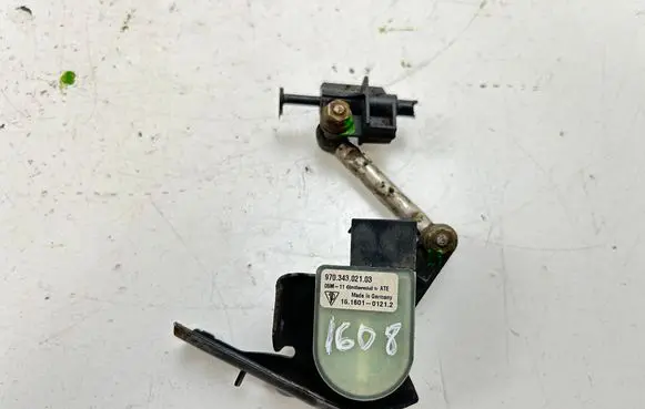 Porsche Panamera (970) Headlight/headlamp level sensor 97034302103