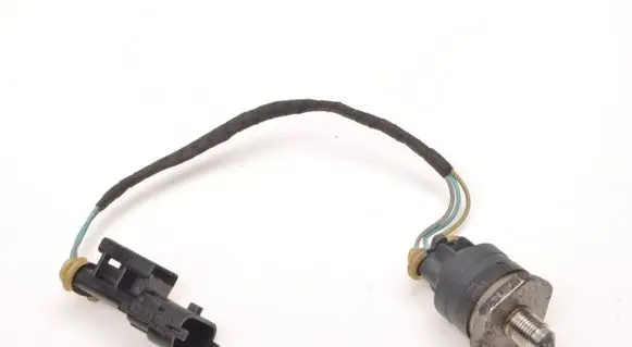 Ferrari California F149 Fuel pressure sensor 0261545054