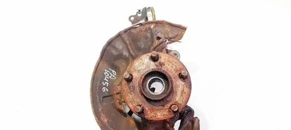 Toyota Avensis T250 Front wheel hub