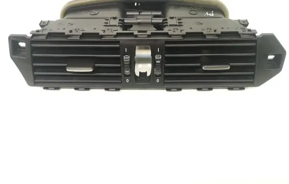 BMW 5 E60 E61 Dash center air vent grill 7009275 695361801 6910734