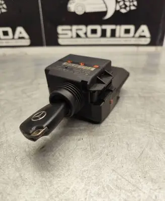 Mercedes-Benz C W203 Ignition lock 2035450108 33002101 100962910206107