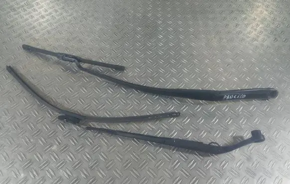 KIA Pro Cee'd III Front wiper blade arm