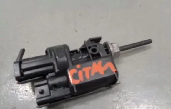 Mercedes-Benz Citan W415 Fuel tank cap lock 