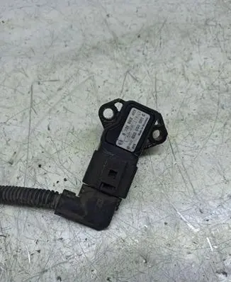 Volkswagen Touareg I Air pressure sensor 038906051C 0281002401